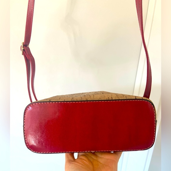 Portuguese cork and red vegan leather purse - Picture 5 of 13